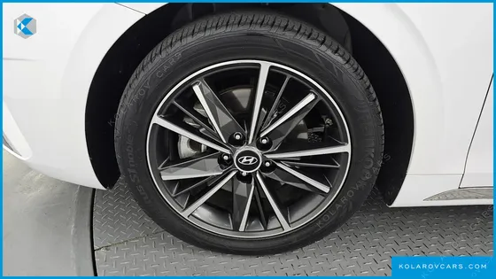 HYUNDAI GRANDEUR 2.5