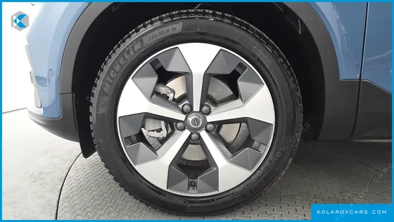 VOLVO XC40 B4 ULTIMATE BRIGHT
