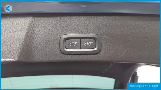 VOLVO XC40 B4 ULTIMATE BRIGHT