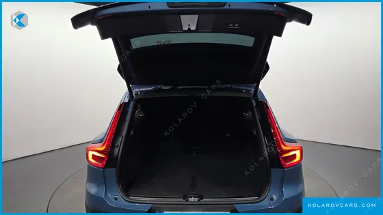 VOLVO XC40 B4 ULTIMATE BRIGHT
