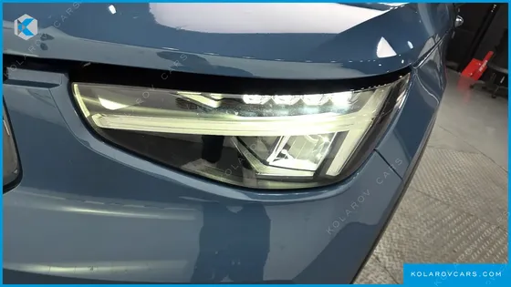 VOLVO XC40 B4 ULTIMATE BRIGHT