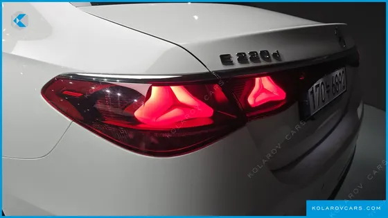 MERCEDES E-CLASS E220D 4MATIC EXCLUSIVE