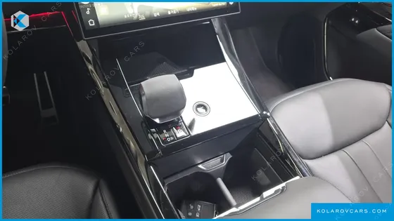 LAND ROVER RANGE ROVER SPORT P550E DYNAMIC HSE
