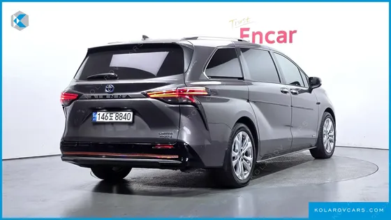 TOYOTA SIENNA 2.5 HYBRID 2WD