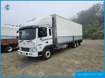 HYUNDAI MEGA TRUCK GOLD