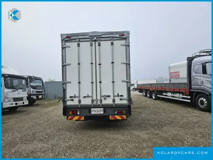 HYUNDAI MEGA TRUCK GOLD