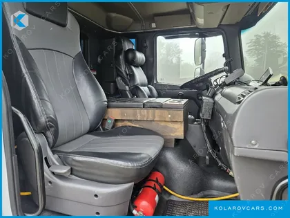 HYUNDAI MEGA TRUCK GOLD