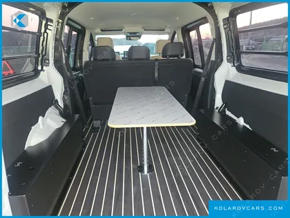 HYUNDAI STARIA HEV 1.6T CARGO 5-SEATER