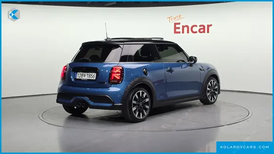 MINI COOPER CLASSIC LAUNCH PACK