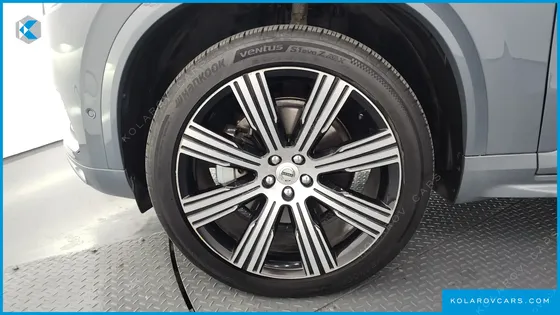 VOLVO XC90 B6 INSCRIPTION