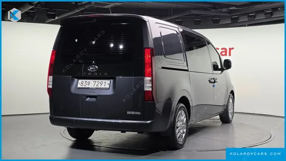 HYUNDAI STARIA CARGO 5-SEATER