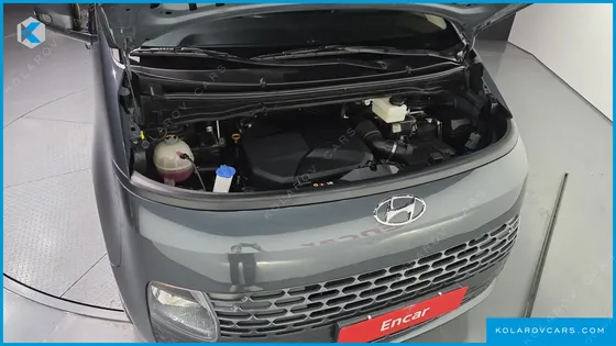HYUNDAI STARIA CARGO 5-SEATER