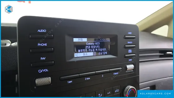 HYUNDAI STARIA CARGO 5-SEATER