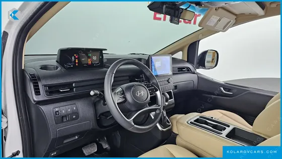 HYUNDAI STARIA CARGO 3-SEATER