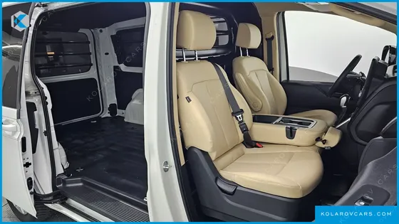 HYUNDAI STARIA CARGO 3-SEATER