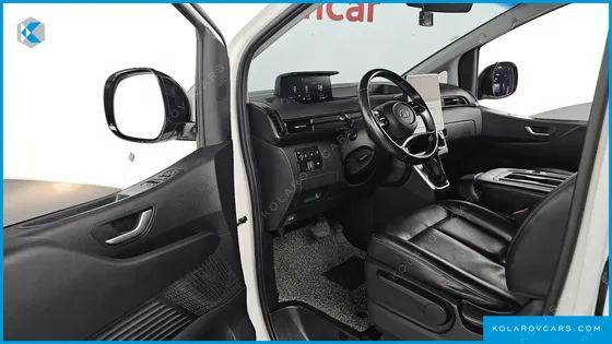 HYUNDAI STARIA TOURER 9-SEATER