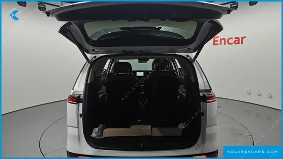 KIA CARNIVAL 7-SEATER NOBLESSE