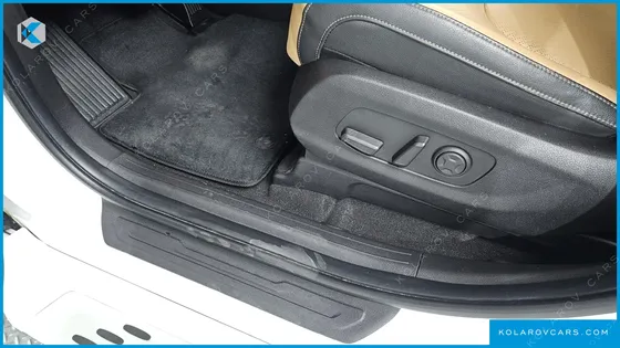KIA CARNIVAL 7-SEATER NOBLESSE