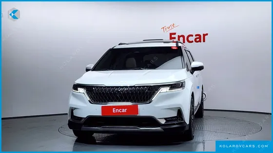 KIA CARNIVAL 9-SEATER NOBLESSE
