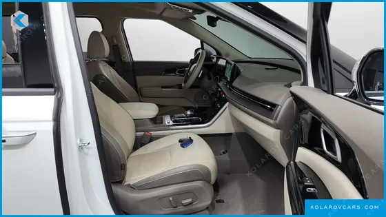 KIA CARNIVAL 9-SEATER NOBLESSE