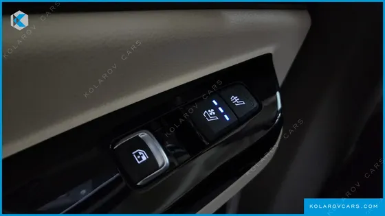 KIA CARNIVAL 9-SEATER NOBLESSE