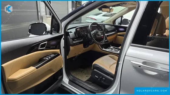 KIA CARNIVAL 7-SEATER SIGNATURE