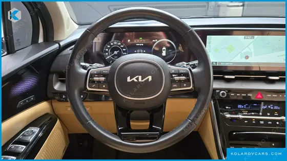 KIA CARNIVAL 7-SEATER SIGNATURE