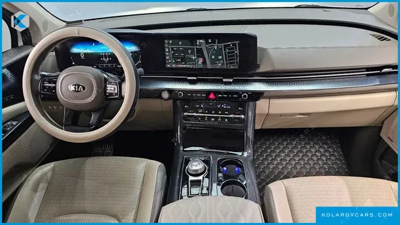 KIA CARNIVAL GASOLINE 9-SEATER HI-LIMOUSINE