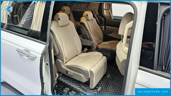 KIA CARNIVAL GASOLINE 9-SEATER HI-LIMOUSINE