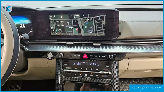 KIA CARNIVAL GASOLINE 9-SEATER HI-LIMOUSINE