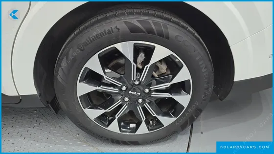 KIA CARNIVAL 7-SEATER SIGNATURE