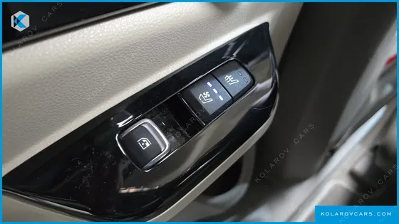 KIA CARNIVAL 7-SEATER SIGNATURE