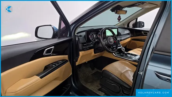 KIA CARNIVAL 9-SEATER PRESTIGE