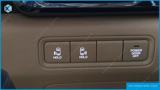 KIA CARNIVAL 9-SEATER PRESTIGE