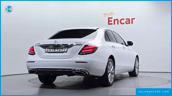 MERCEDES E-CLASS E300 4MATIC EXCLUSIVE