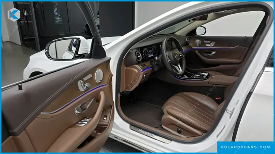 MERCEDES E-CLASS E300 4MATIC EXCLUSIVE