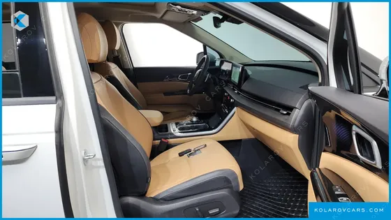KIA CARNIVAL GASOLINE 9-SEATER SIGNATURE