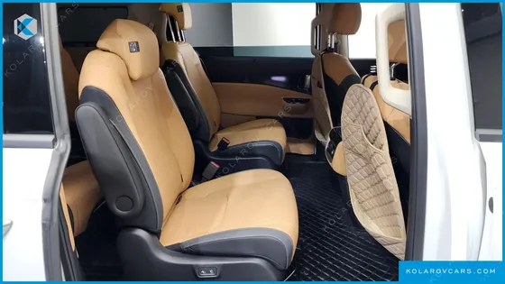 KIA CARNIVAL GASOLINE 9-SEATER SIGNATURE