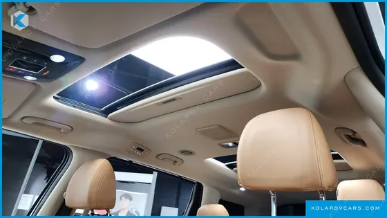 KIA CARNIVAL GASOLINE 9-SEATER SIGNATURE