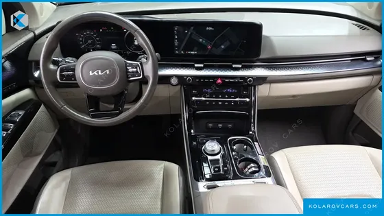 KIA CARNIVAL GASOLINE 9-SEATER HI-LIMOUSINE