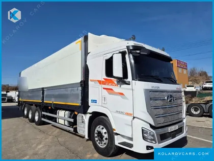 HYUNDAI EXCEED 8X4