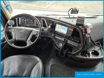 HYUNDAI EXCEED 8X4
