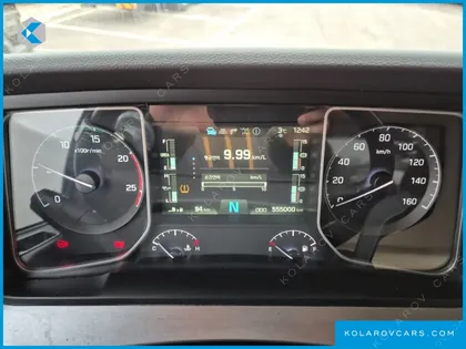 HYUNDAI EXCEED 8X4