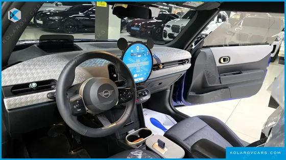 MINI COOPER CONVERTIBLE FAVOURED
