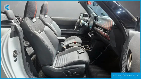 MINI COOPER CONVERTIBLE JCW