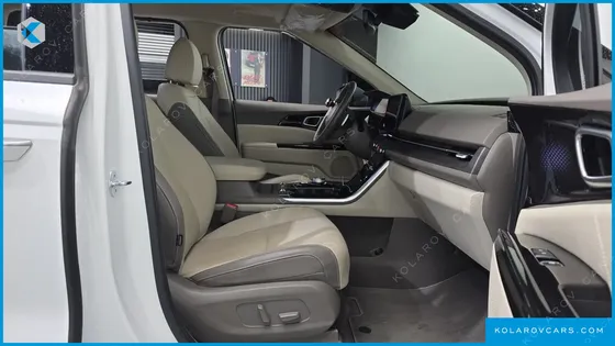 KIA CARNIVAL 9-SEATER SIGNATURE