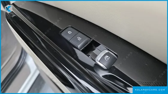 KIA CARNIVAL 9-SEATER SIGNATURE