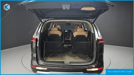 KIA CARNIVAL 9-SEATER SIGNATURE