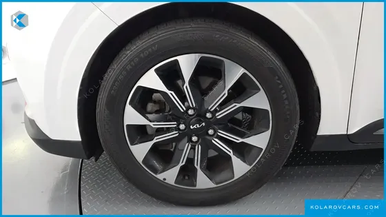 KIA CARNIVAL 7-SEATER NOBLESSE