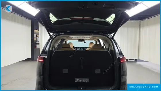 KIA CARNIVAL 9-SEATER SIGNATURE